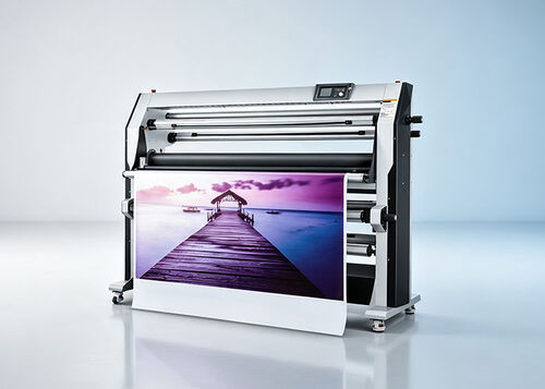 Latest company case about Mexican Sign Company Enhances Production Capability with MEFU MF1700-F2 Industrial Laminator