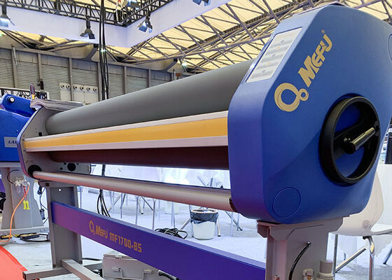 Versatile Manual Cold Laminator 64 Inches Document Laminators Customized