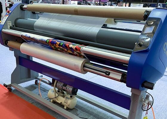 Digital Control Panel Hot Lamination Machine Durable Wide Format Laminators