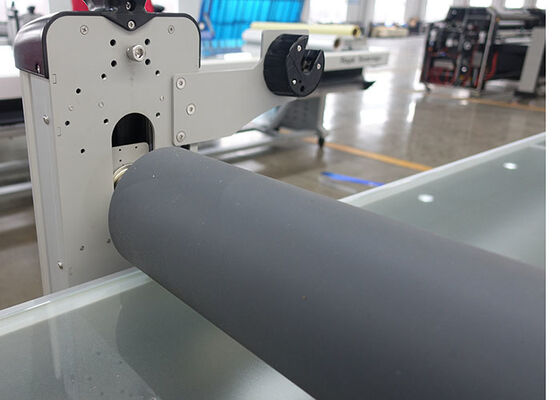 220V Flatbed Applicator Functional Sign Roller Applicator Temperature Range 0 - 60°C Black And Gray