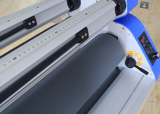 Silicone Cold Roll Laminator 600W Professional Laminator Machine AC 110V / 220V