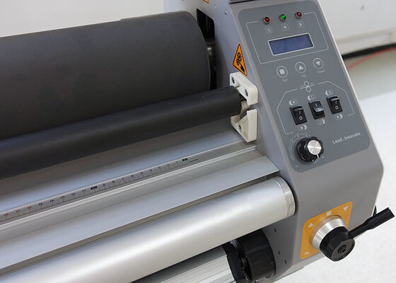 Smart Hot Roll Laminator 110V Roll To Roll Laminators Designed To Simplify Operation