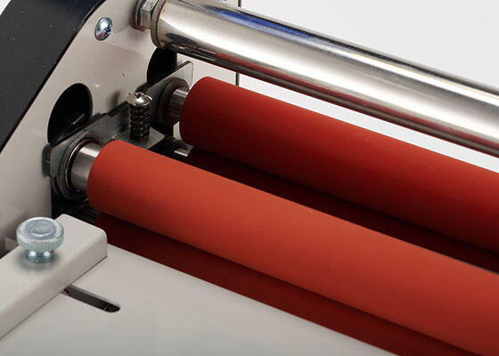 4 Rollers Small Laminating Machines 9 Inches Width Office Laminating Machines 110V - 120V